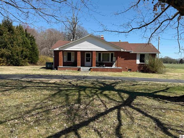 1118 Oak Grove Rd, Benton, KY 42025