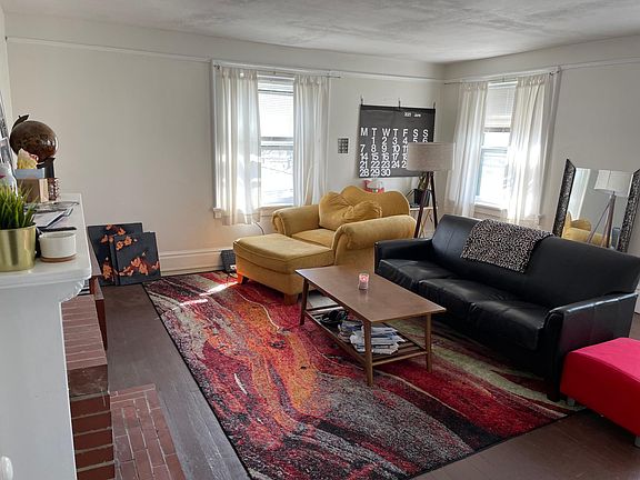 3rd image of 512 Porter Ave #B