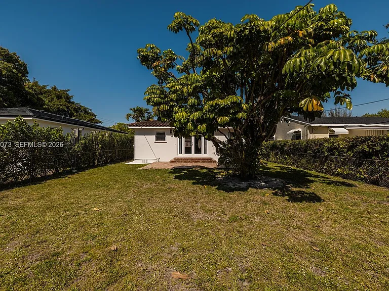 180 Carlisle Dr — Photo 22