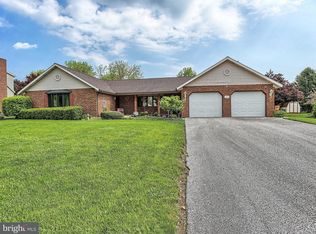 205 Glenview Rd, Spring Grove, PA 17362