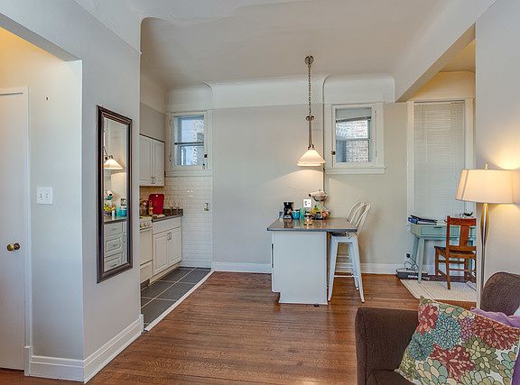 4th image of 313 S Maple Ave APT 1R