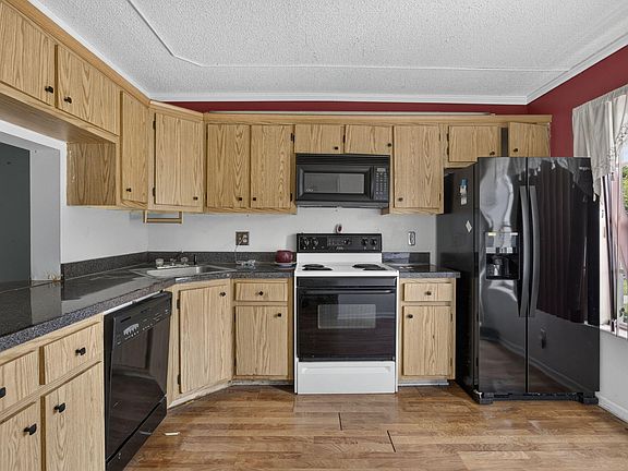 2nd image of 3714 Savoy Lane #F