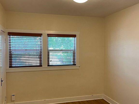 5th image of 1126 S Lake St