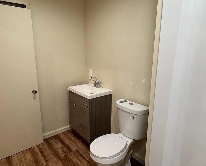 493 N Alta Ave — Photo 20