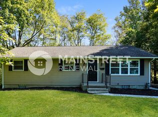 640 S 2nd St, Heath, OH