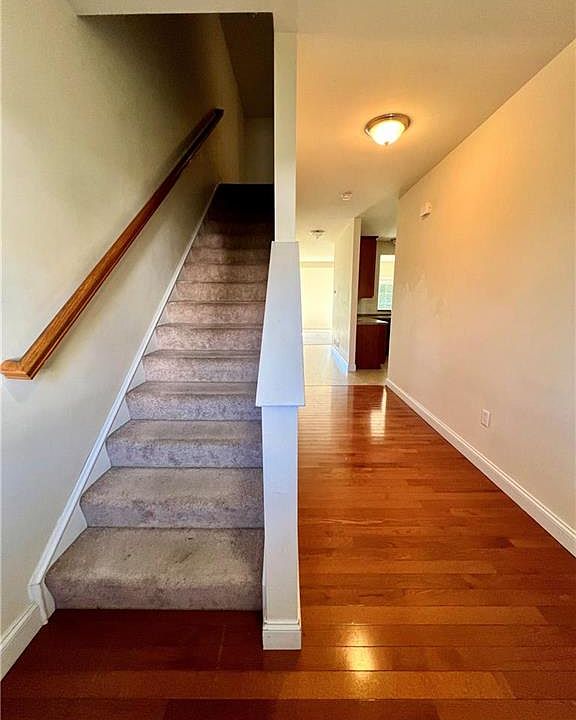 22 Helene Ct, Hamburg, PA 19526 | Zillow