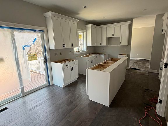 3rd image of 60 Jenkins Road