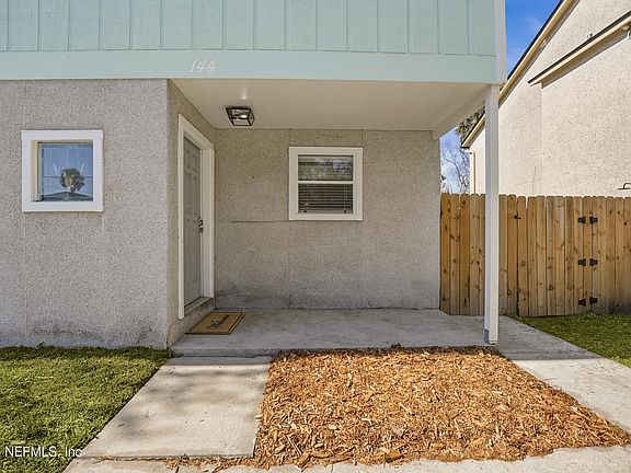 3rd image of 144 POINSETTIA Street