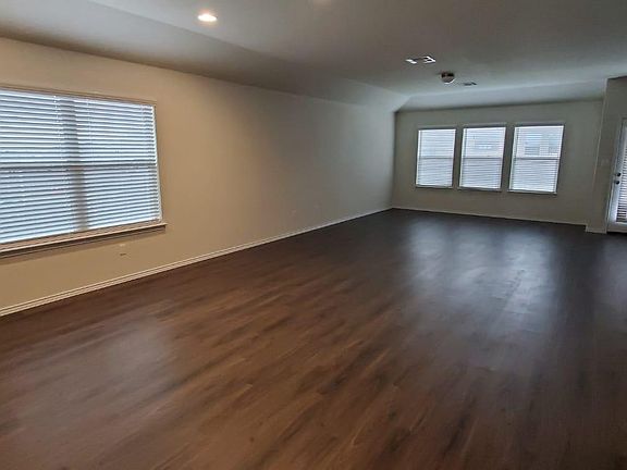 4th image of 713 Coltrane Dr