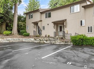 1305 W Clearbrook Dr APT 2, Bellingham, WA