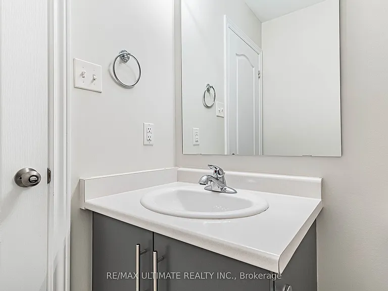 5 Albany St — Photo 46