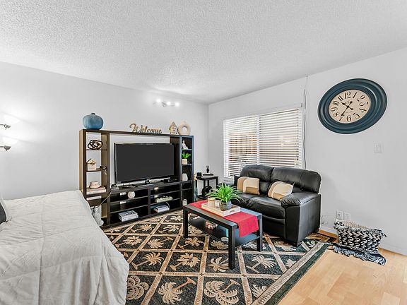 3rd image of 13990 74th Ave #42