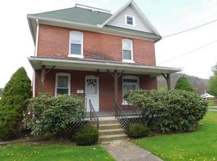 823 N Main St, Youngsville, PA 16371