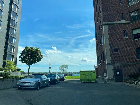 5th image of 8200 E Jefferson Ave APT 1410