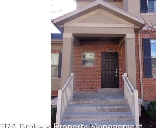 3rd image of 252 E Backhand Ln