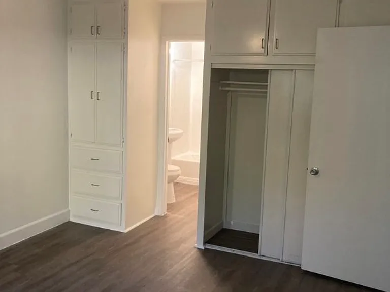 921 E Devonshire Ave #921 — Photo 1