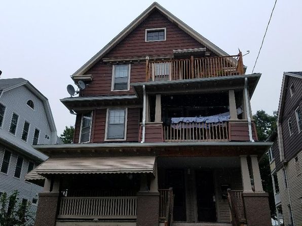 229 Robbins St #1
