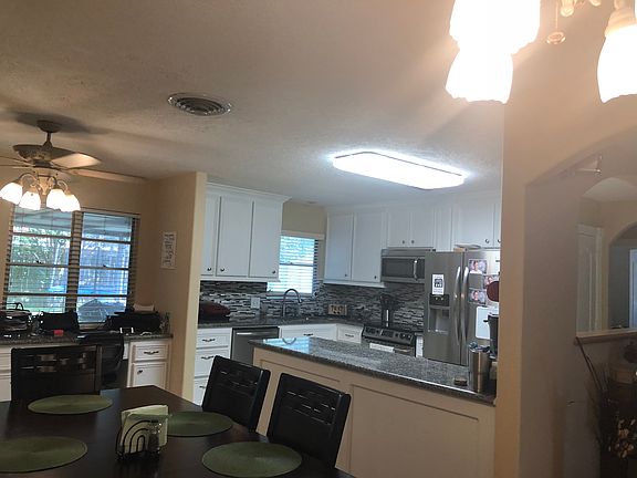 4th image of 813 Norwood St