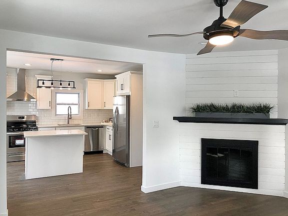 Shiplap on/off fireplace