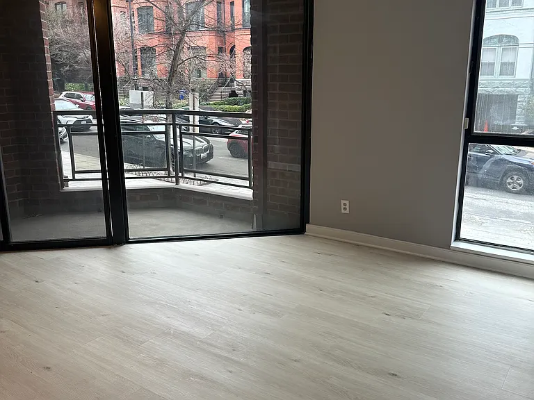1099 22nd St NW #206 — Photo 11
