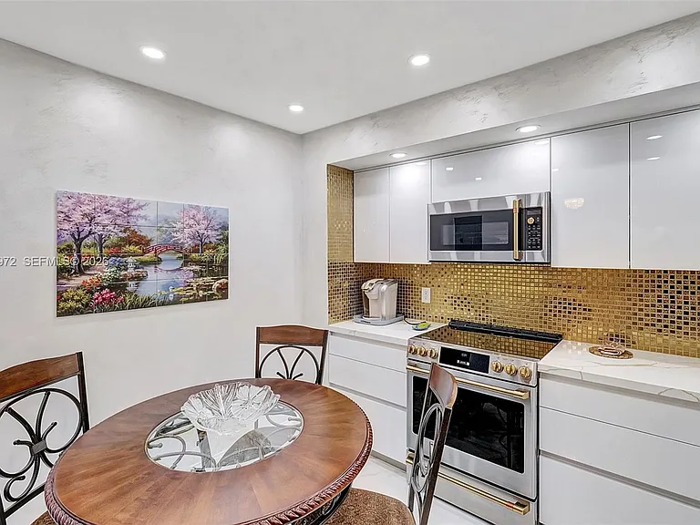 9801 Collins Ave #20T — Photo 10