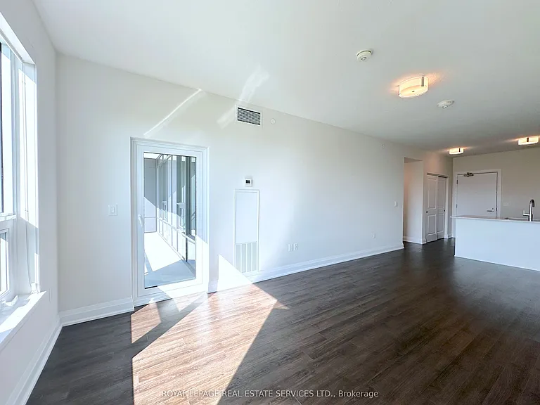 2333 Taunton Rd #407 — Photo 4