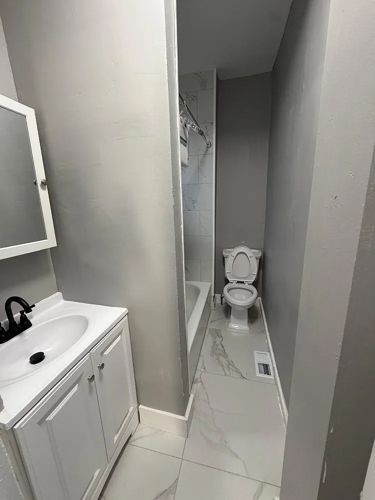2 bed, 900 sqft, $1,500 — Photo 2