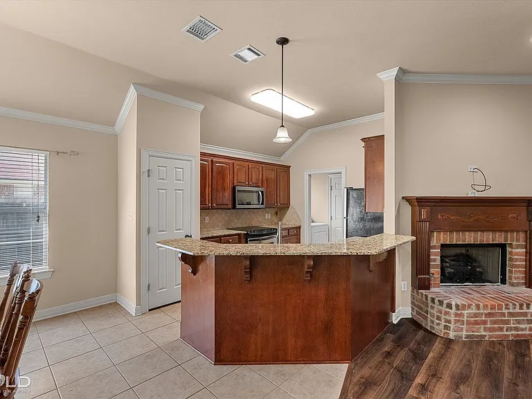 126 Satinwood Cir — Photo 6