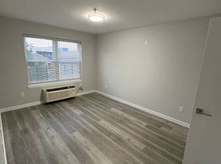 186 Lafayette St #202, Paterson, NJ 07501