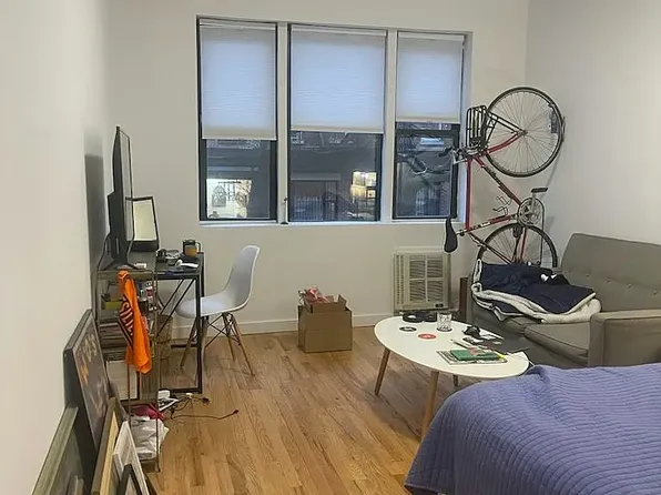 624 E 11th St APT 1D, New York, NY 10009