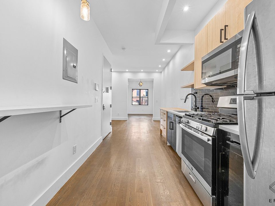 1st image of 239 Montrose Ave #2B