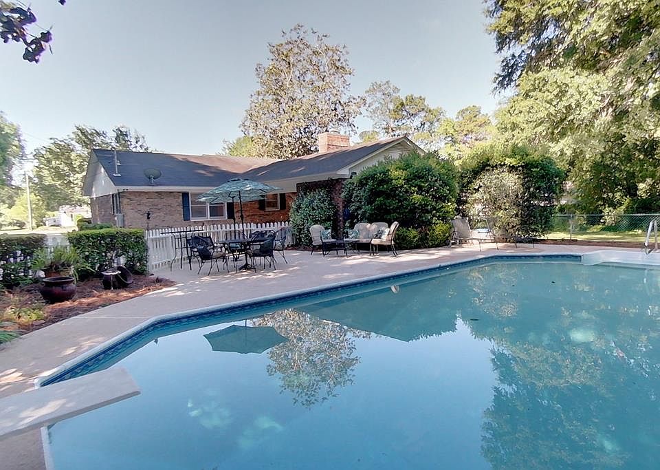 1st image of 116 Cardinal Ridge Rd