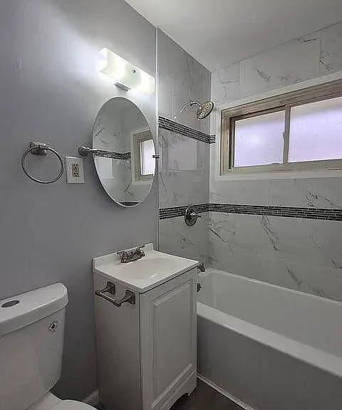 3326 Delaware St — Photo 1