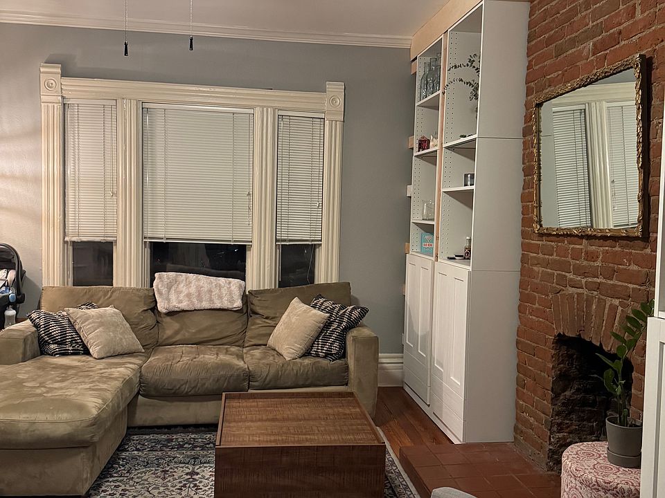 1st image of 211 N Logan St #1