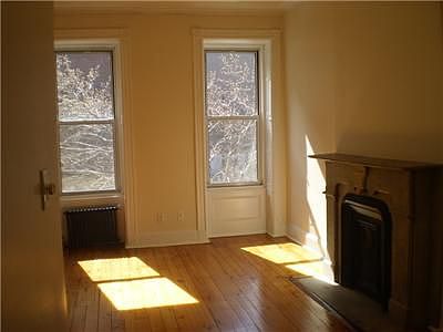 4th image of 455 W 35th St #2W
