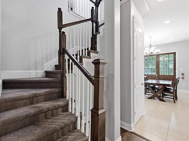4261 Carlene — Photo 26