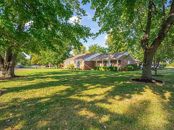 4th image of 2813 Wesleyan Park Dr