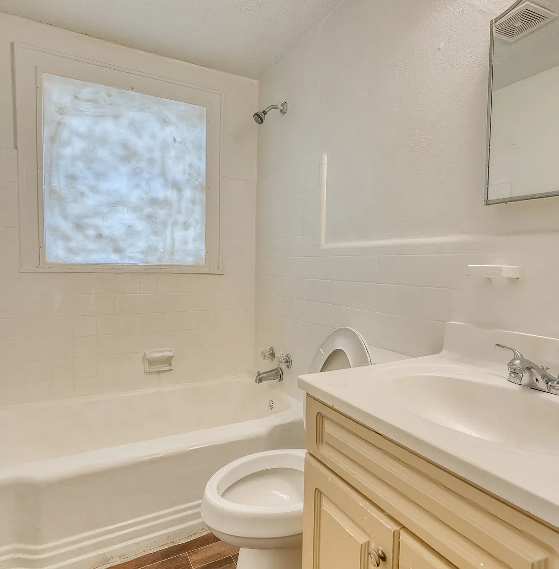 2 bed, 1000 sqft, $950 — Photo 4
