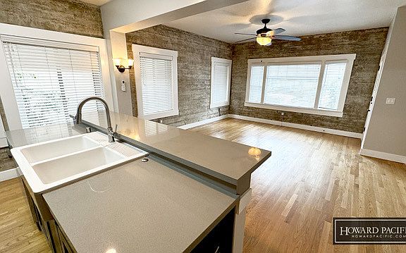 5th image of 513 E Broadway #11327135