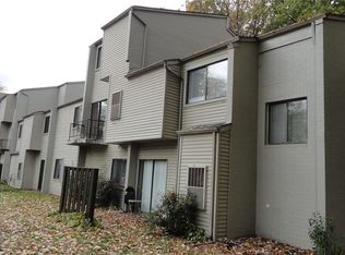 38415 North Ln #103-D, Willoughby, OH
