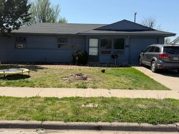 1121 Sierra Dr, Pampa, TX 79065