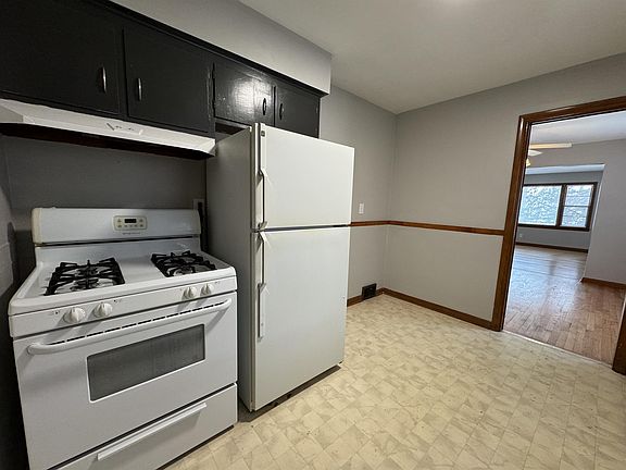 5th image of 1911 E State St #2