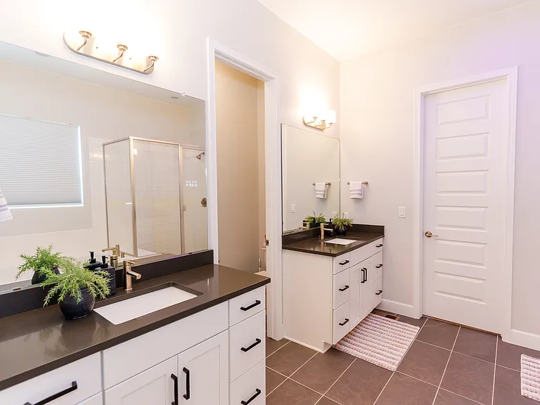3208 Carabiner St — Photo 7