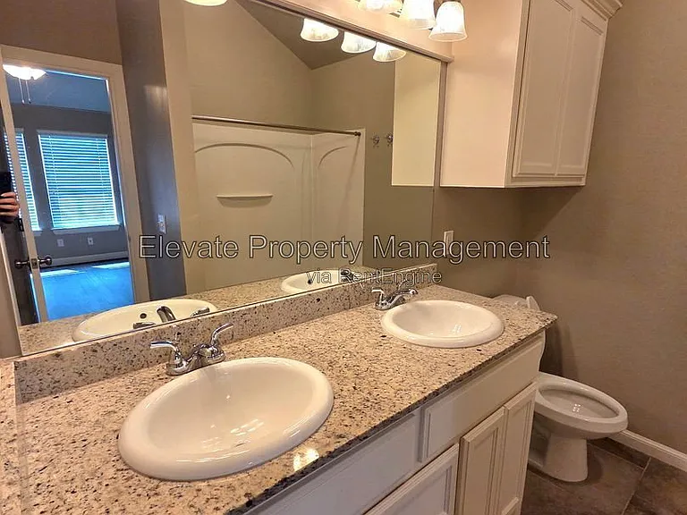 2210 Starwood Way — Photo 4