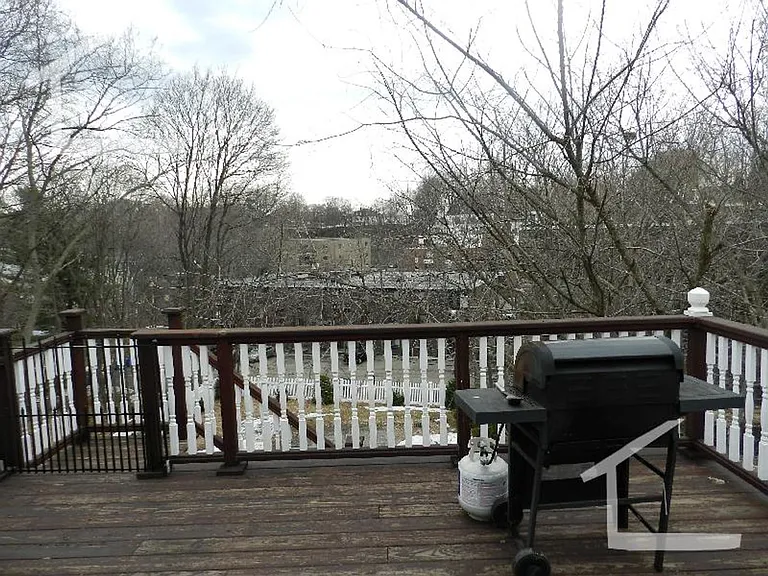 129 Nonantum St #2E — Photo 18