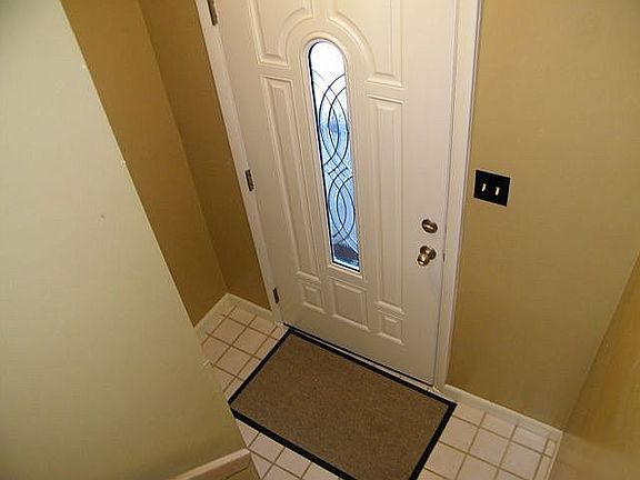 4th image of 313 Parkwood Dr