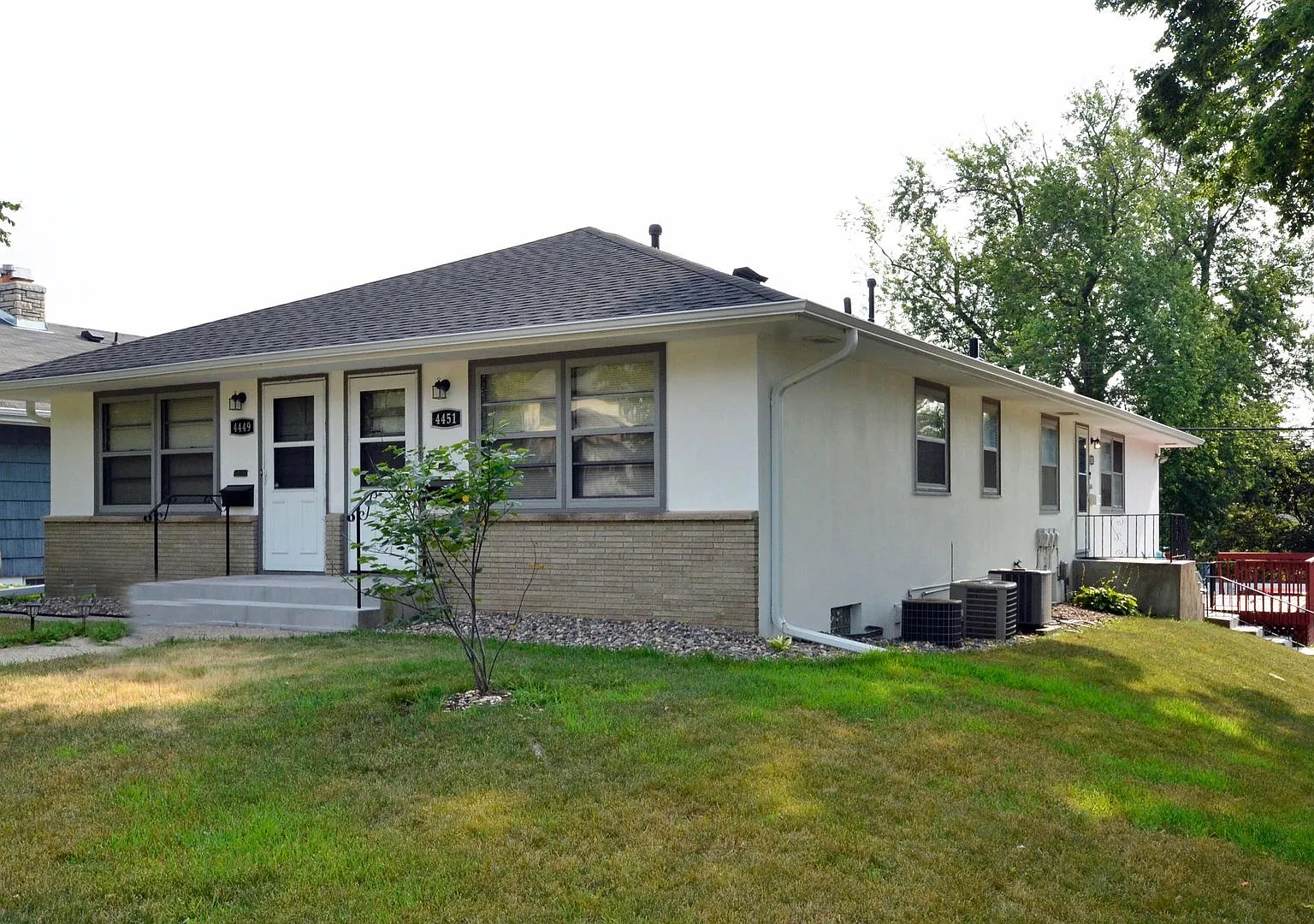 Beautiful Studio Apartment in Minneapolis - Available 7/24! — Photo 3