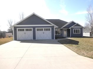 7 Kirkwood Ct, Osage, IA 50461