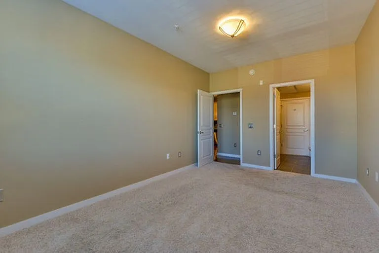 3000 Vanderbilt Pl #443 — Photo 16