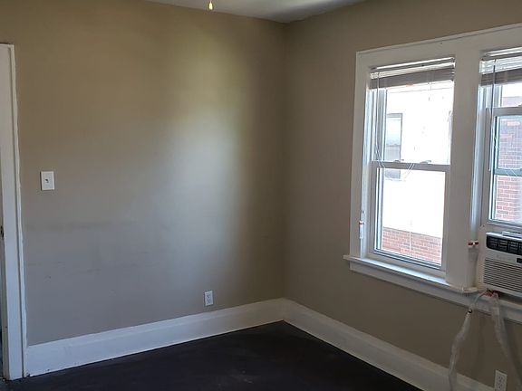 4th image of 1113 Carolina Ave #3